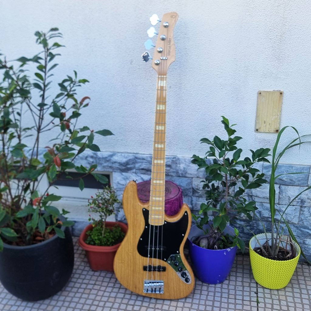 Baixo Sire Marcus Miller V7 Natural Finish