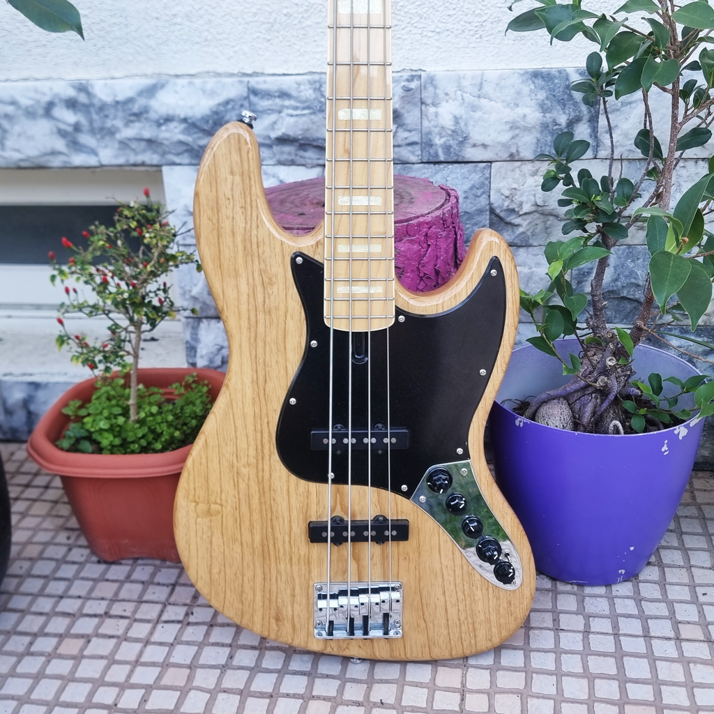 Baixo Sire Marcus Miller V7 Natural Finish