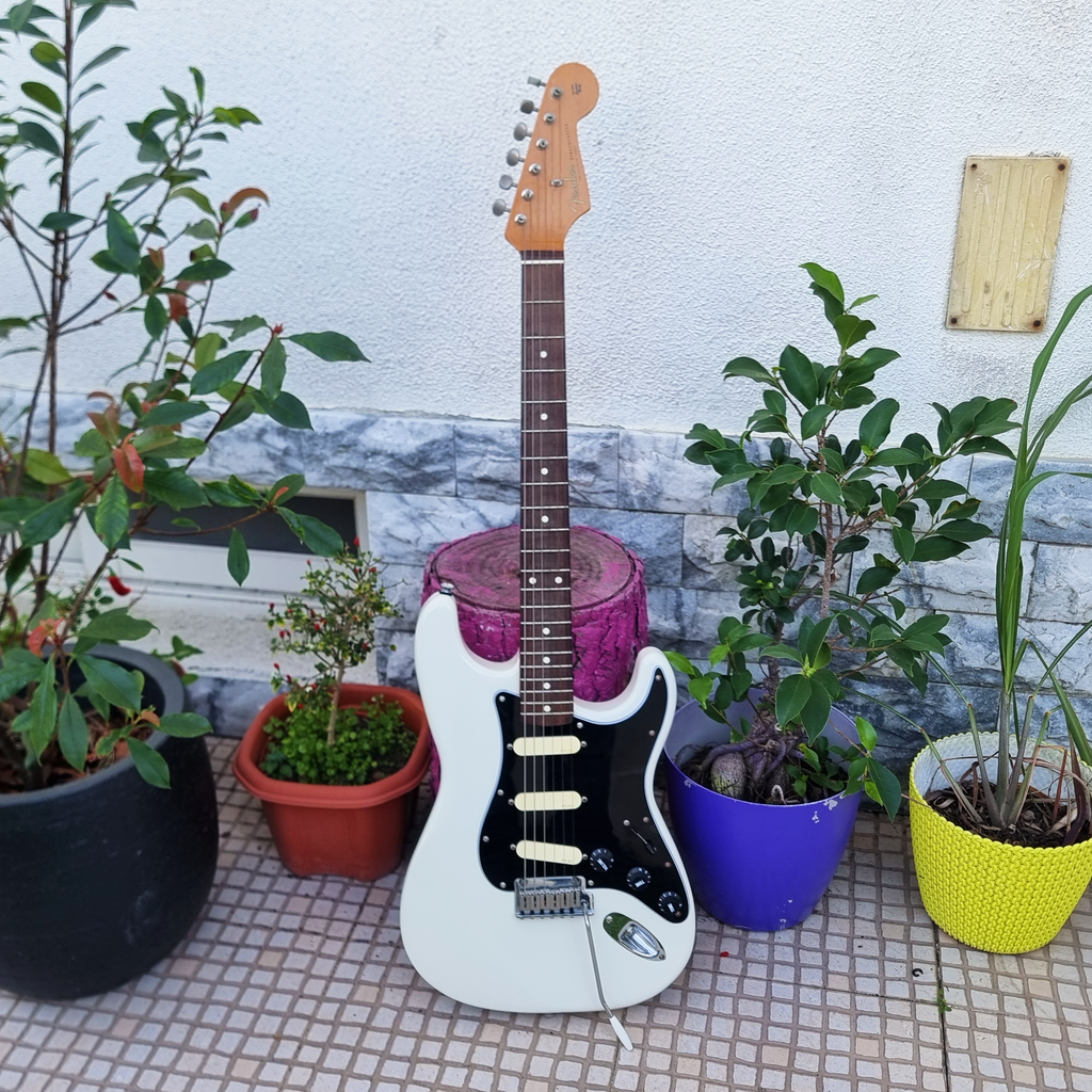 Guitarra Fender 60th Anniversary Stratocaster