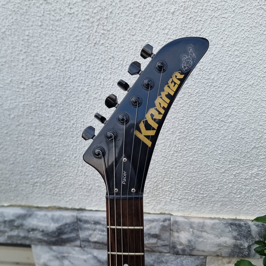Guitarra Kramer Pacer