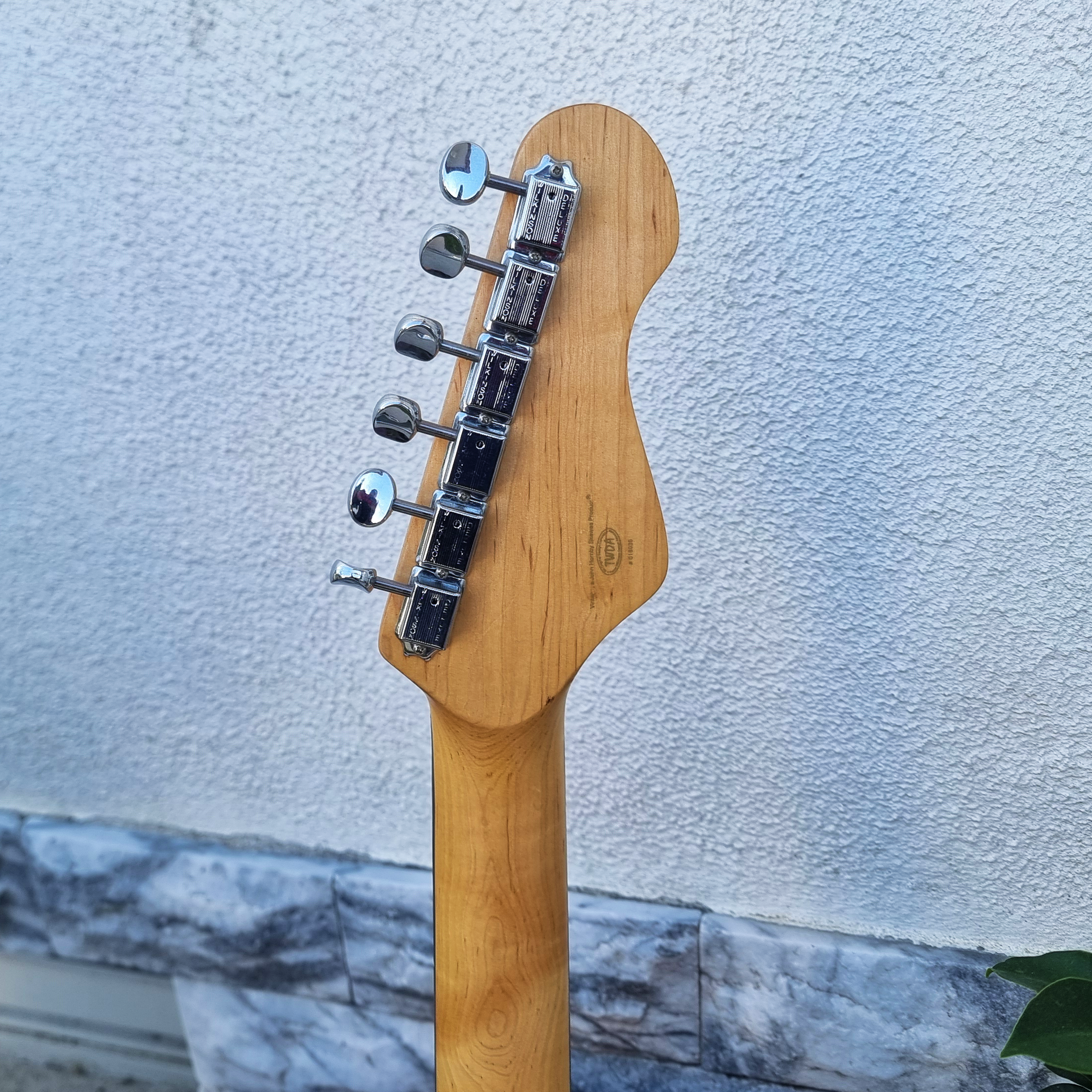 Guitarra Vintage Reissued Series Stratocaster Sunburst Left Hand