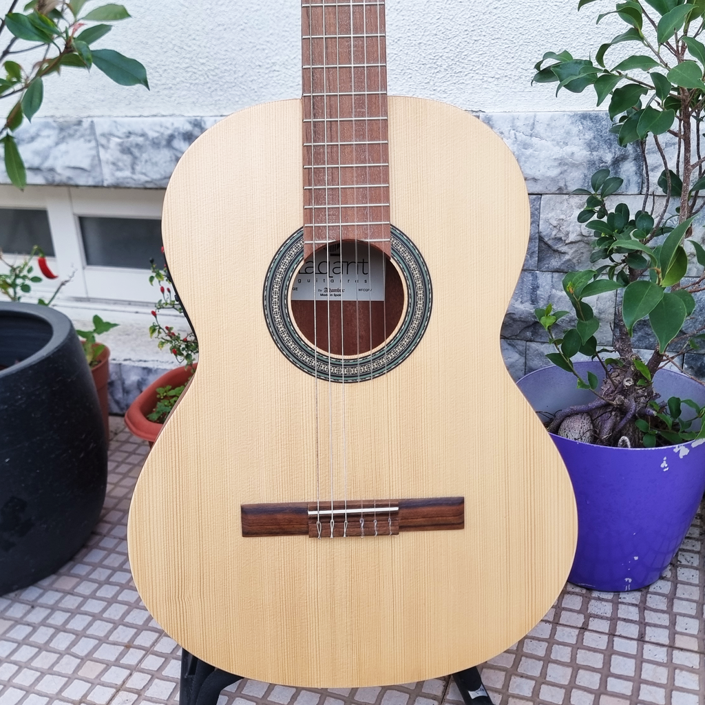 Guitarra Alhambra College 2 Laqant Abeto